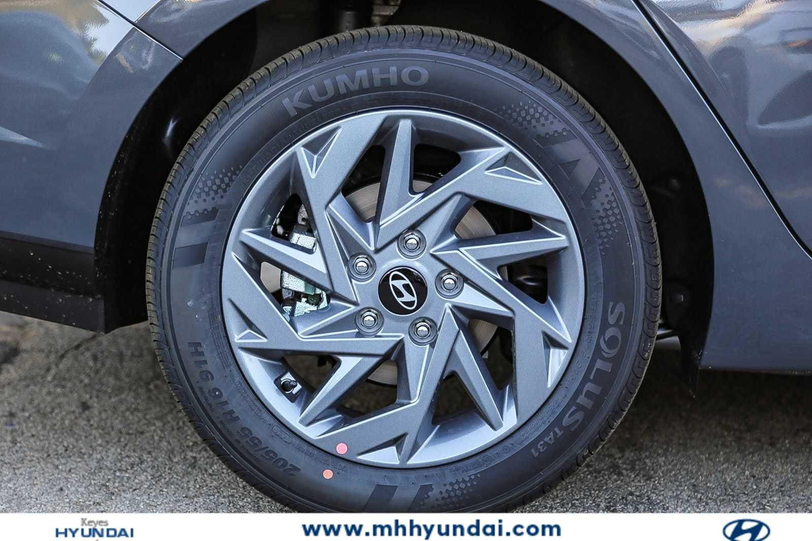 Thumbnail: 2026 Hyundai Elantra - 11