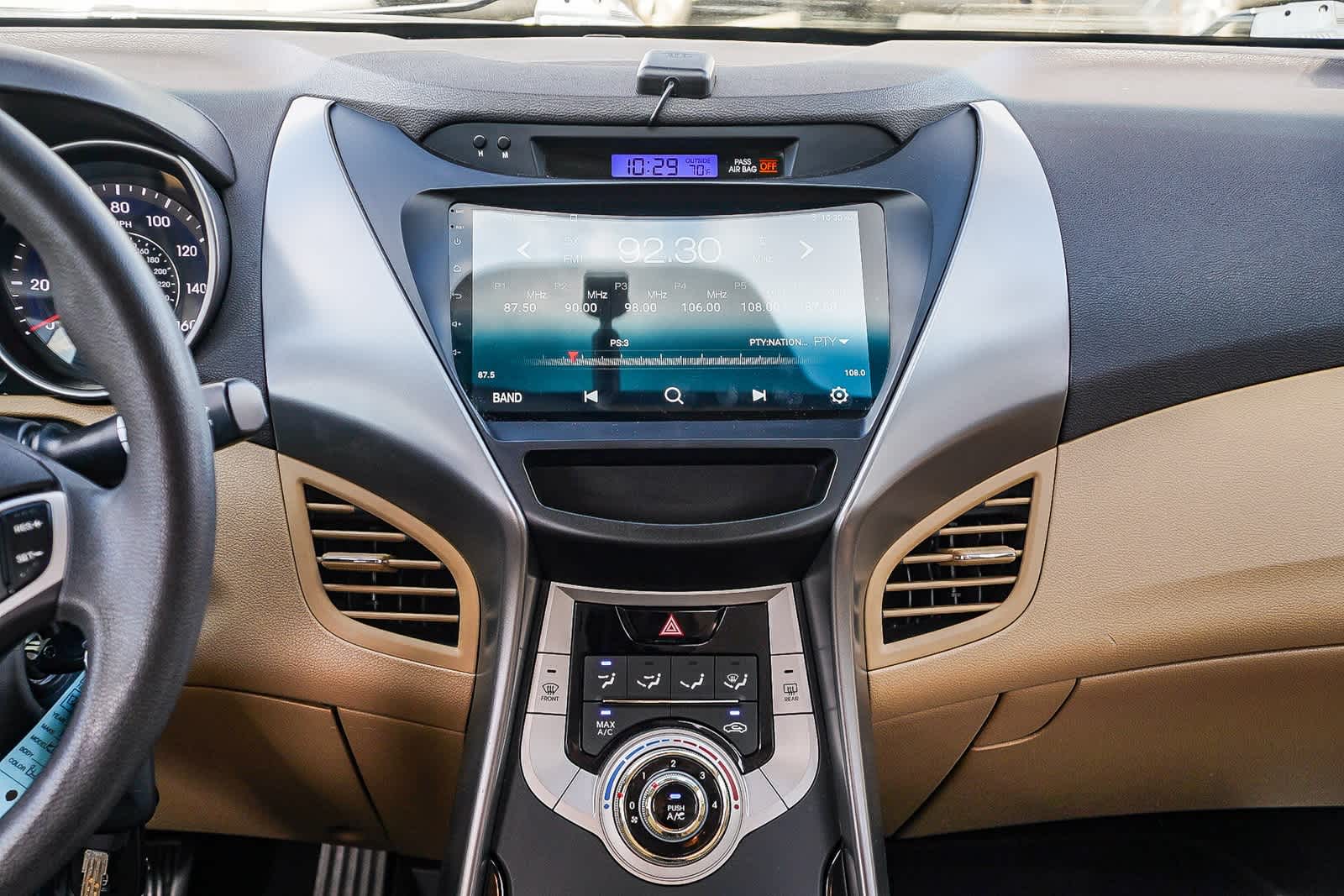 Thumbnail: 2011 Hyundai Elantra - 13