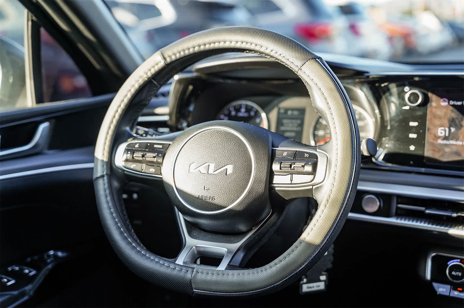 Thumbnail: 2022 Kia K5 - 15