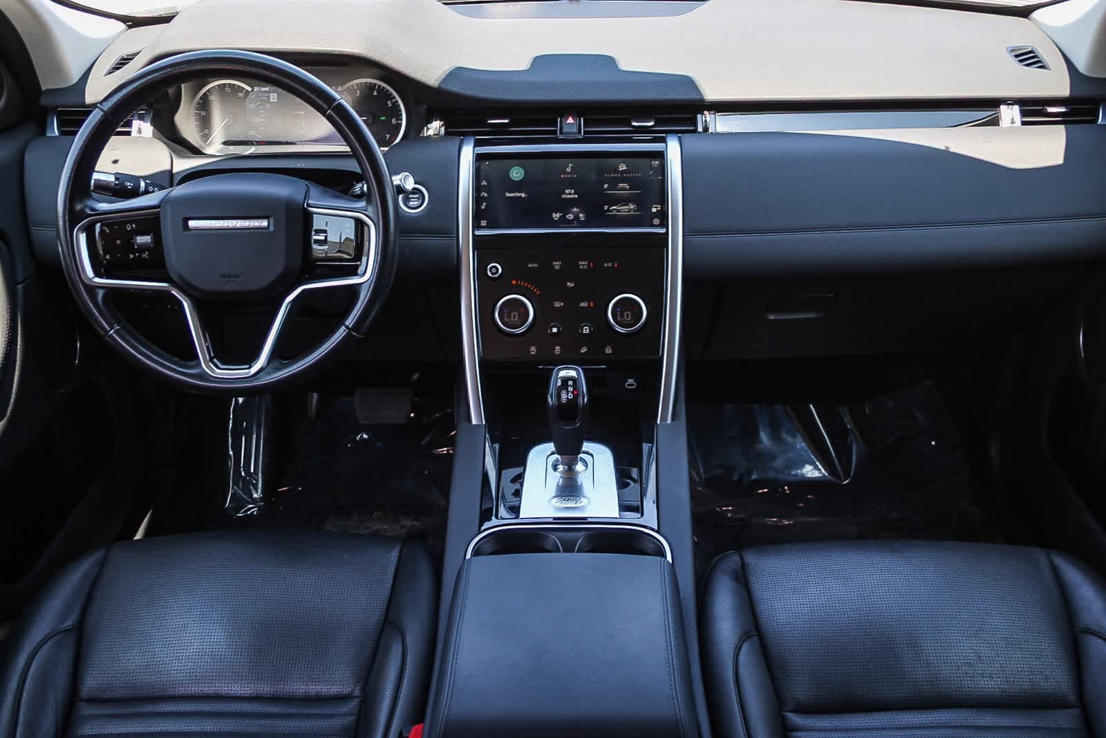 Thumbnail: 2022 Land Rover Discovery Sport - 15