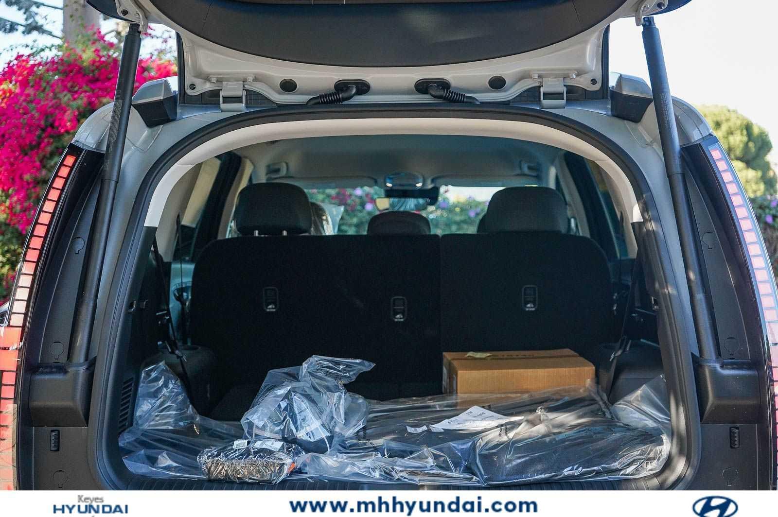 Thumbnail: 2026 Hyundai Ioniq - 12