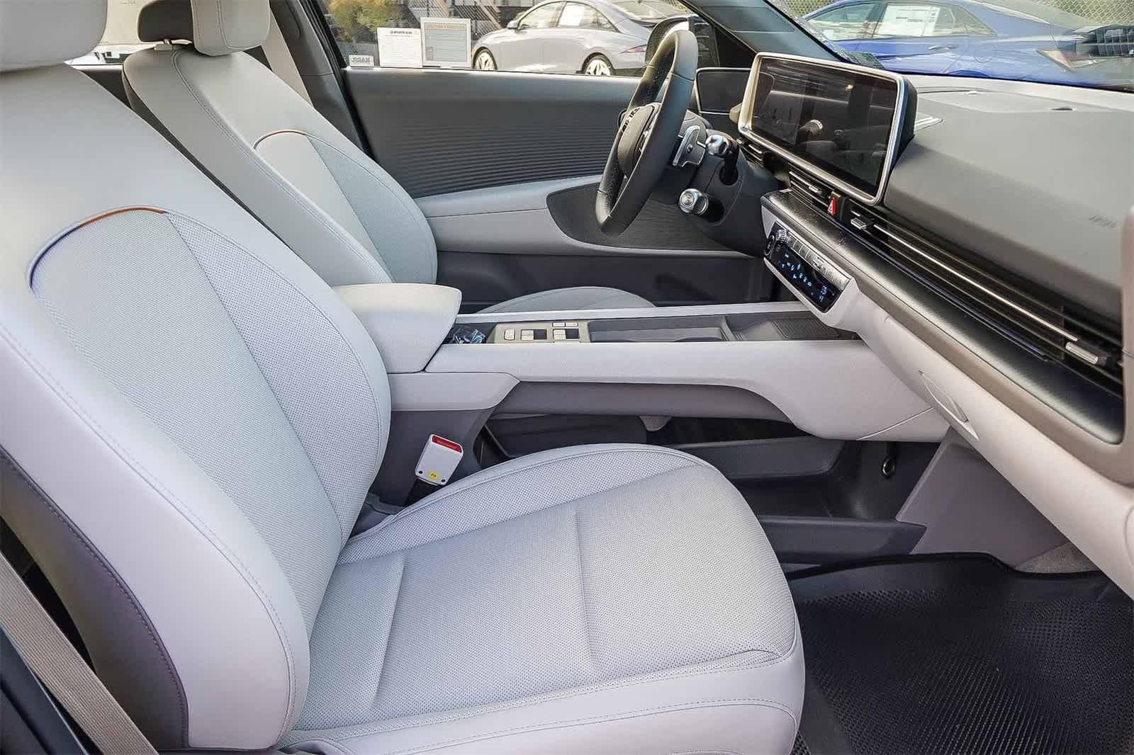 Thumbnail: 2025 Hyundai Ioniq 6 - 17