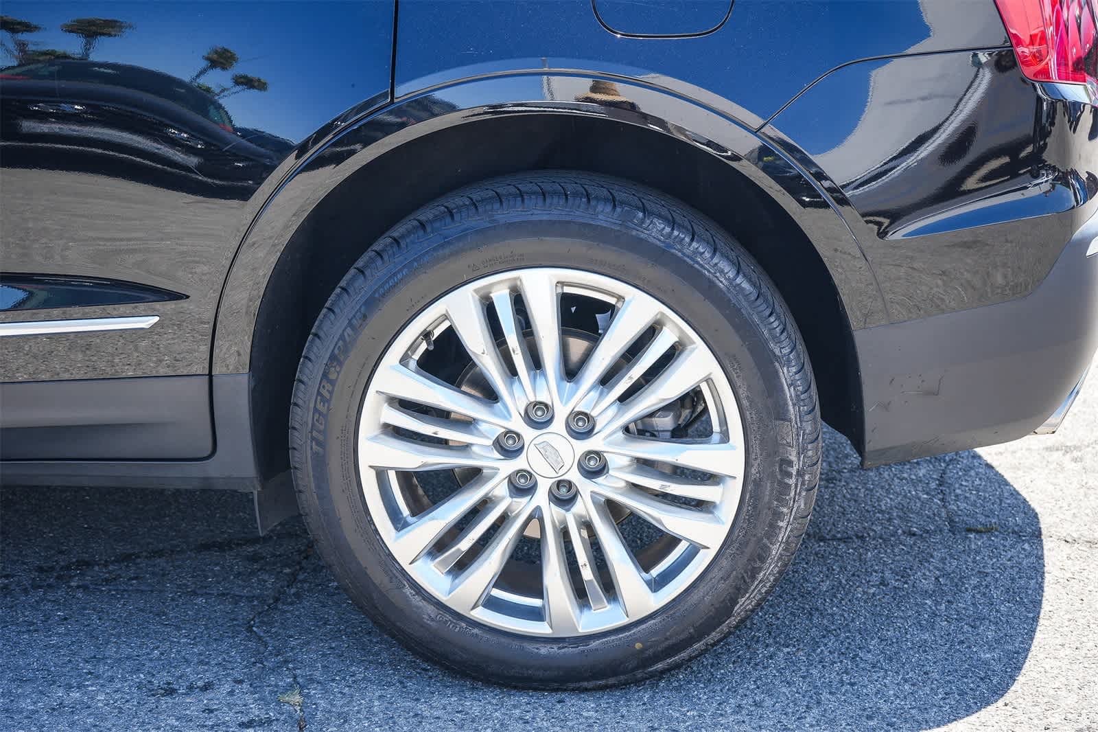 Thumbnail: 2019 Cadillac XT5 - 14
