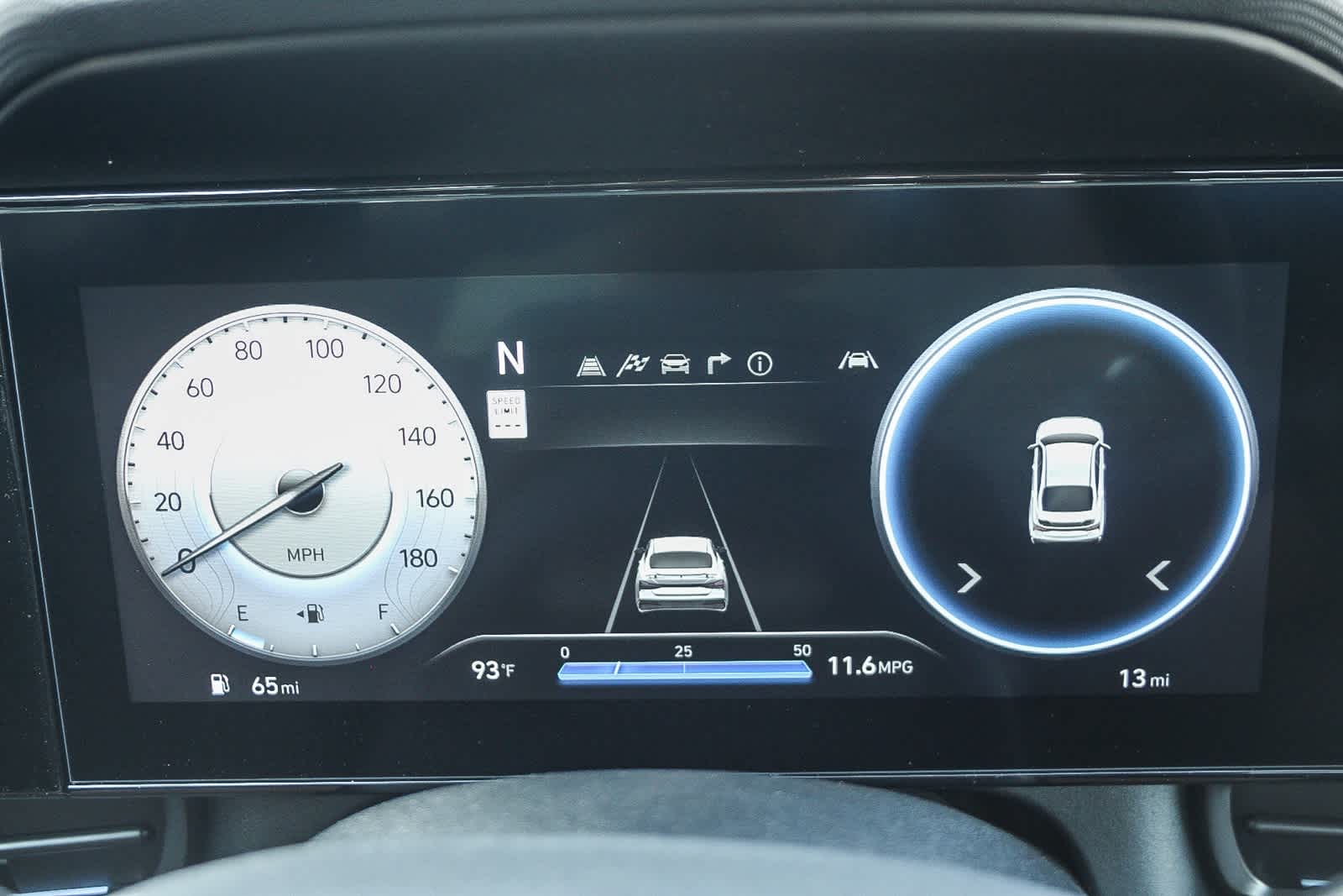 2025 Hyundai Elantra Base 21