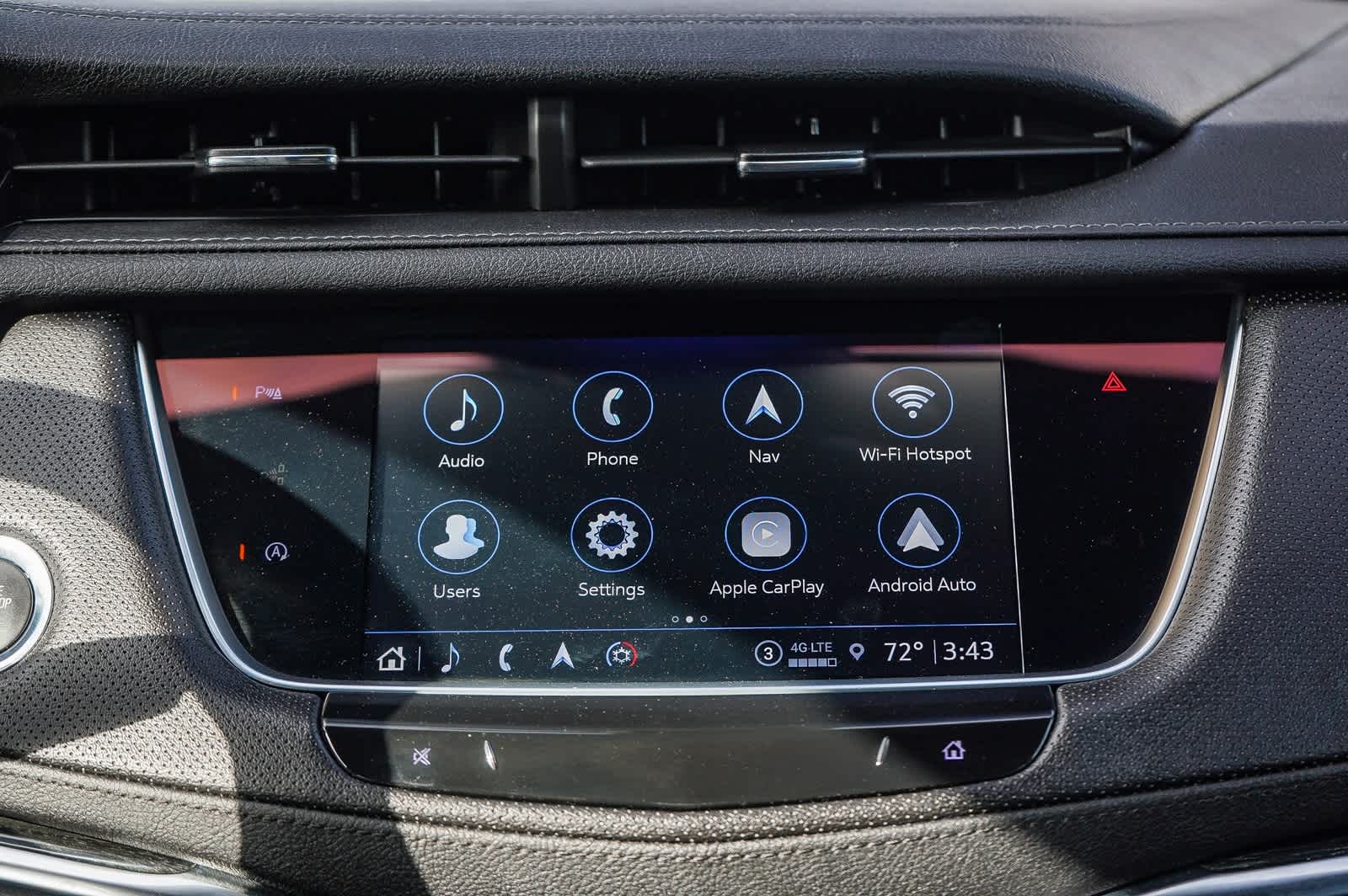 Thumbnail: 2022 Cadillac XT5 - 24