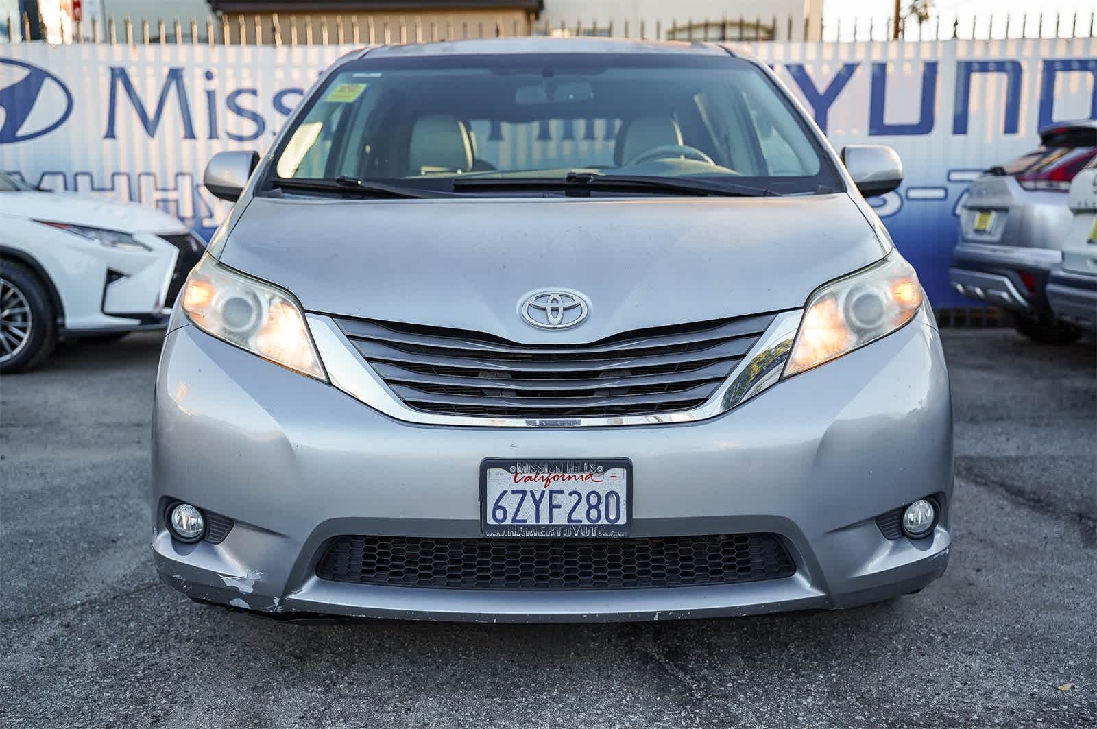 Thumbnail: 2013 Toyota Sienna - 2