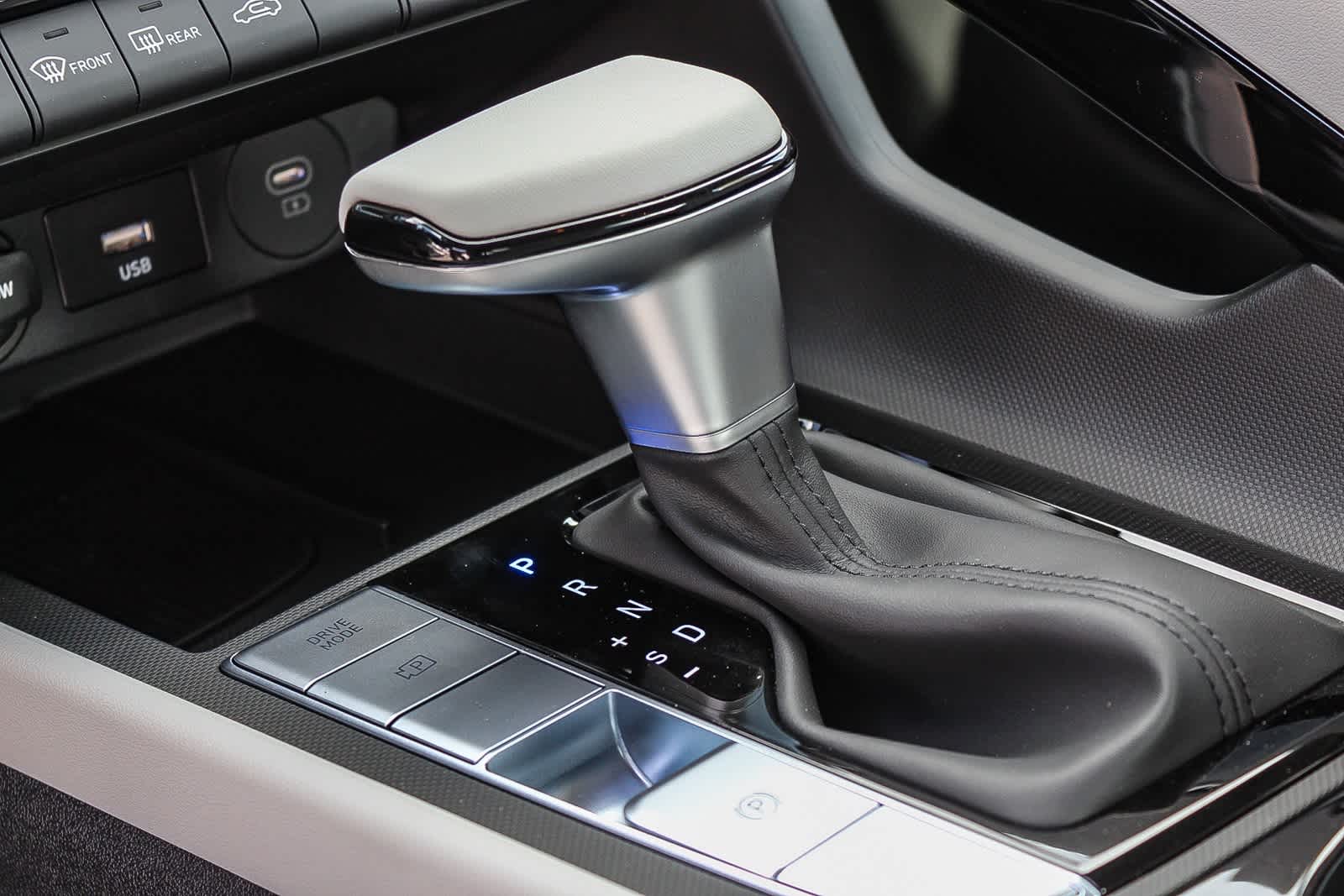 Thumbnail: 2025 Hyundai Elantra - 21