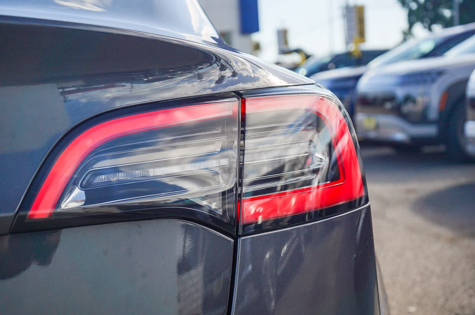 Thumbnail: 2021 Tesla Model 3 - 7