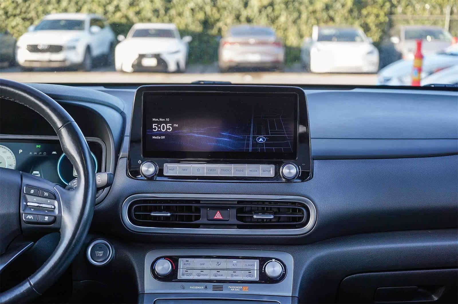 Thumbnail: 2022 Hyundai Kona - 10