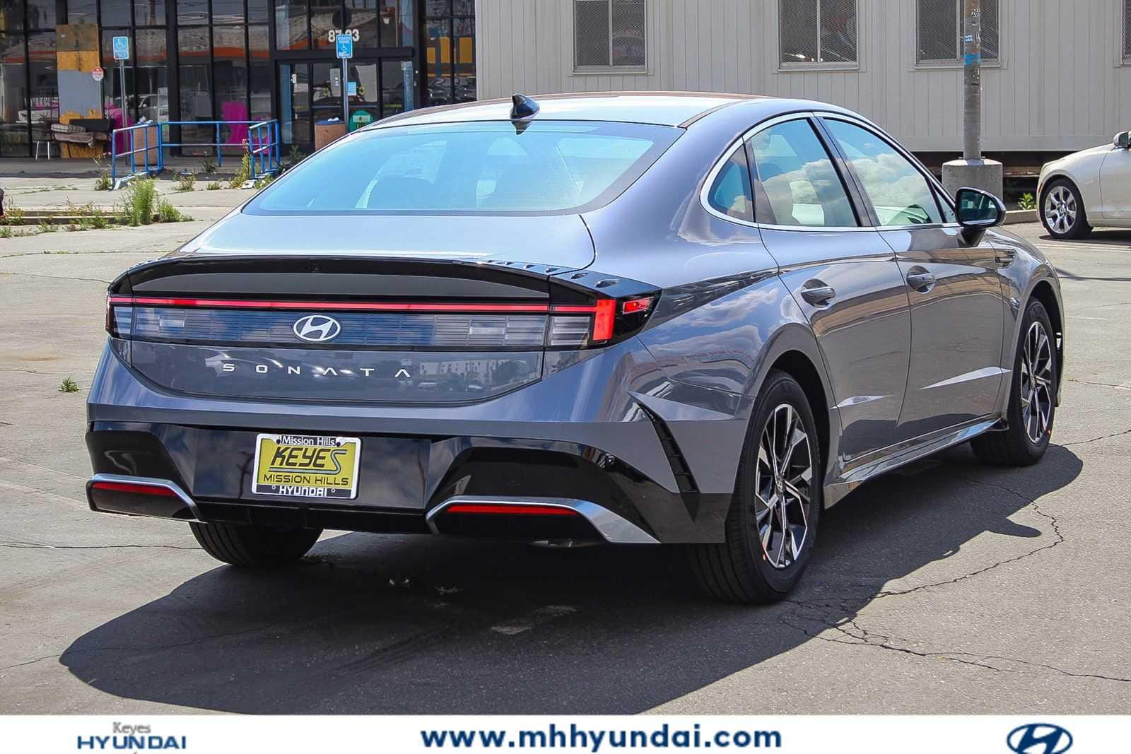 Thumbnail: 2025 Hyundai Sonata - 4