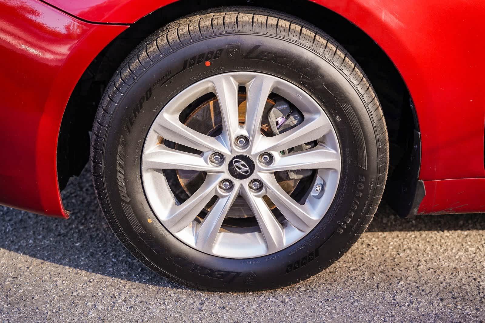 Thumbnail: 2012 Hyundai Sonata - 4