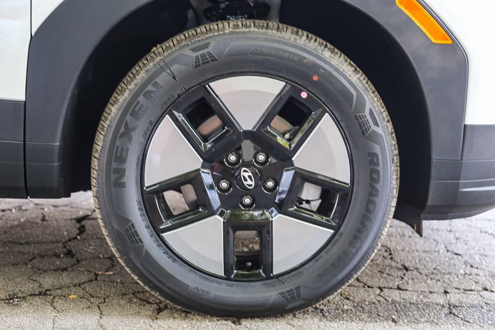 Thumbnail: 2026 Hyundai Santa Fe - 10