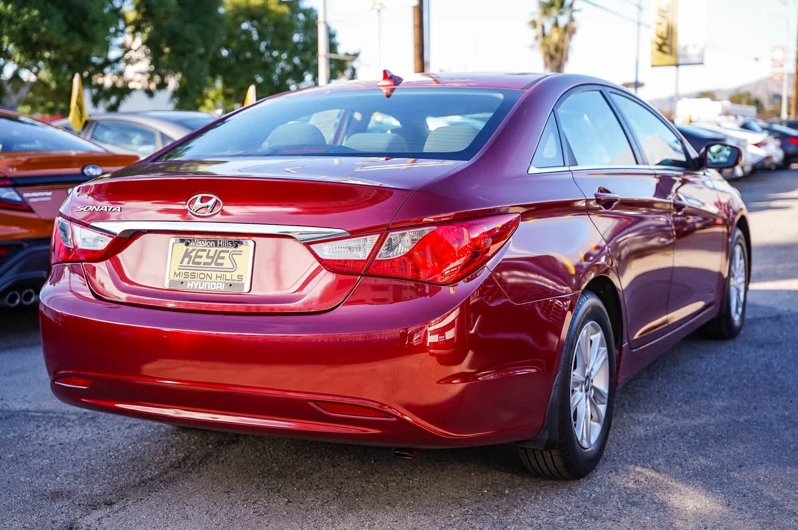 Thumbnail: 2012 Hyundai Sonata - 8