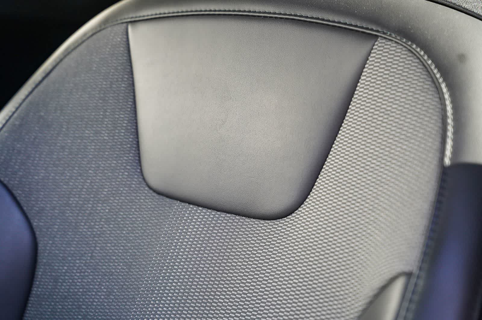 Thumbnail: 2024 Kia Niro - 17