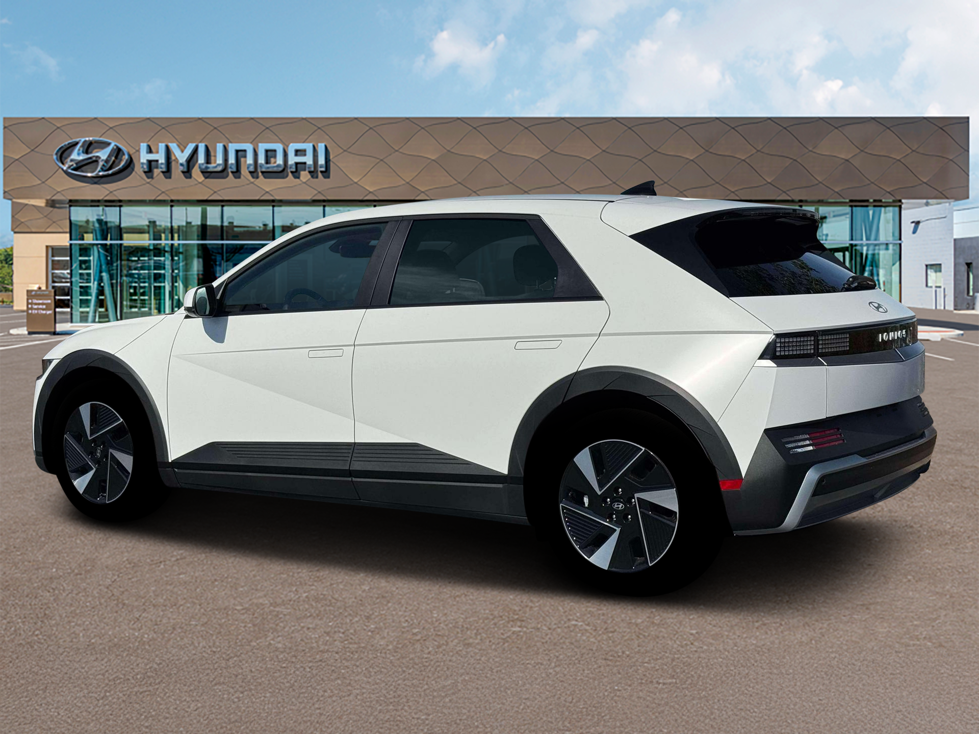 Thumbnail: 2026 Hyundai Ioniq 5 - 4