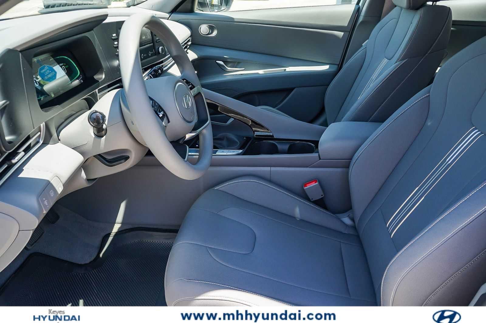 Thumbnail: 2026 Hyundai Elantra - 21