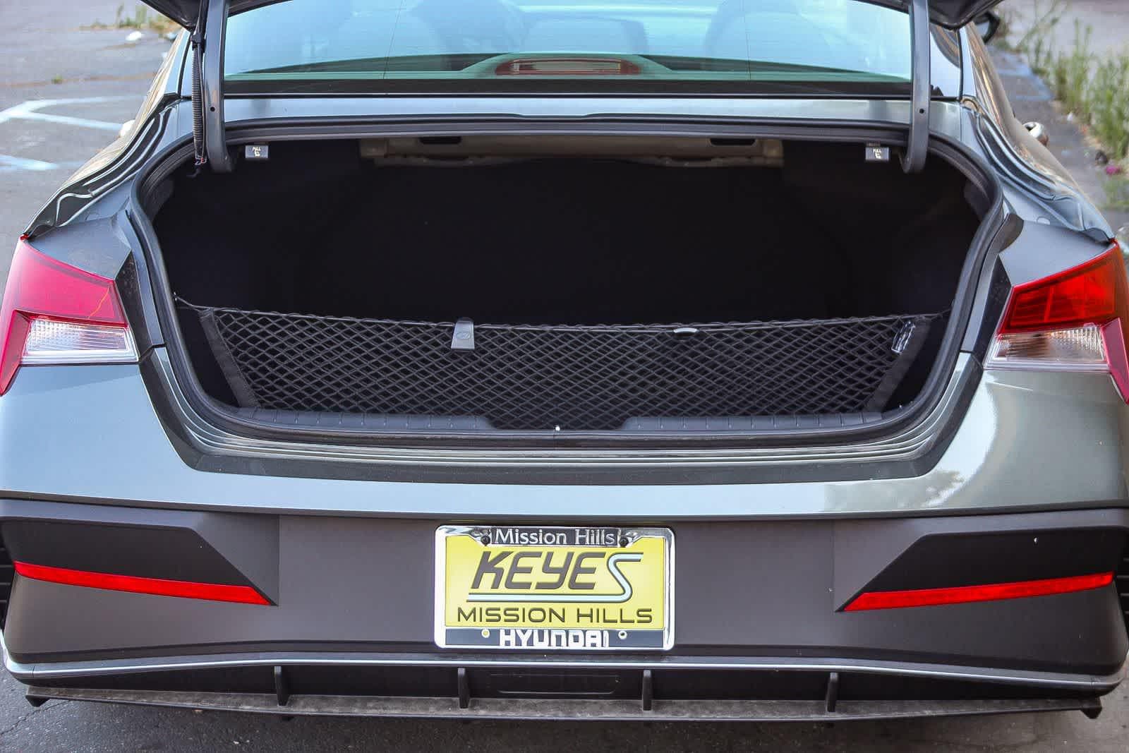 Thumbnail: 2025 Hyundai Elantra - 12