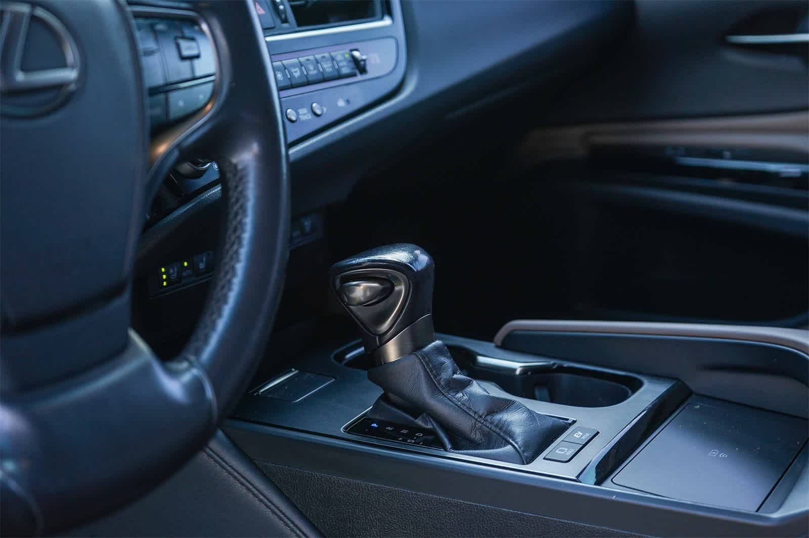 Thumbnail: 2023 Lexus ES - 22