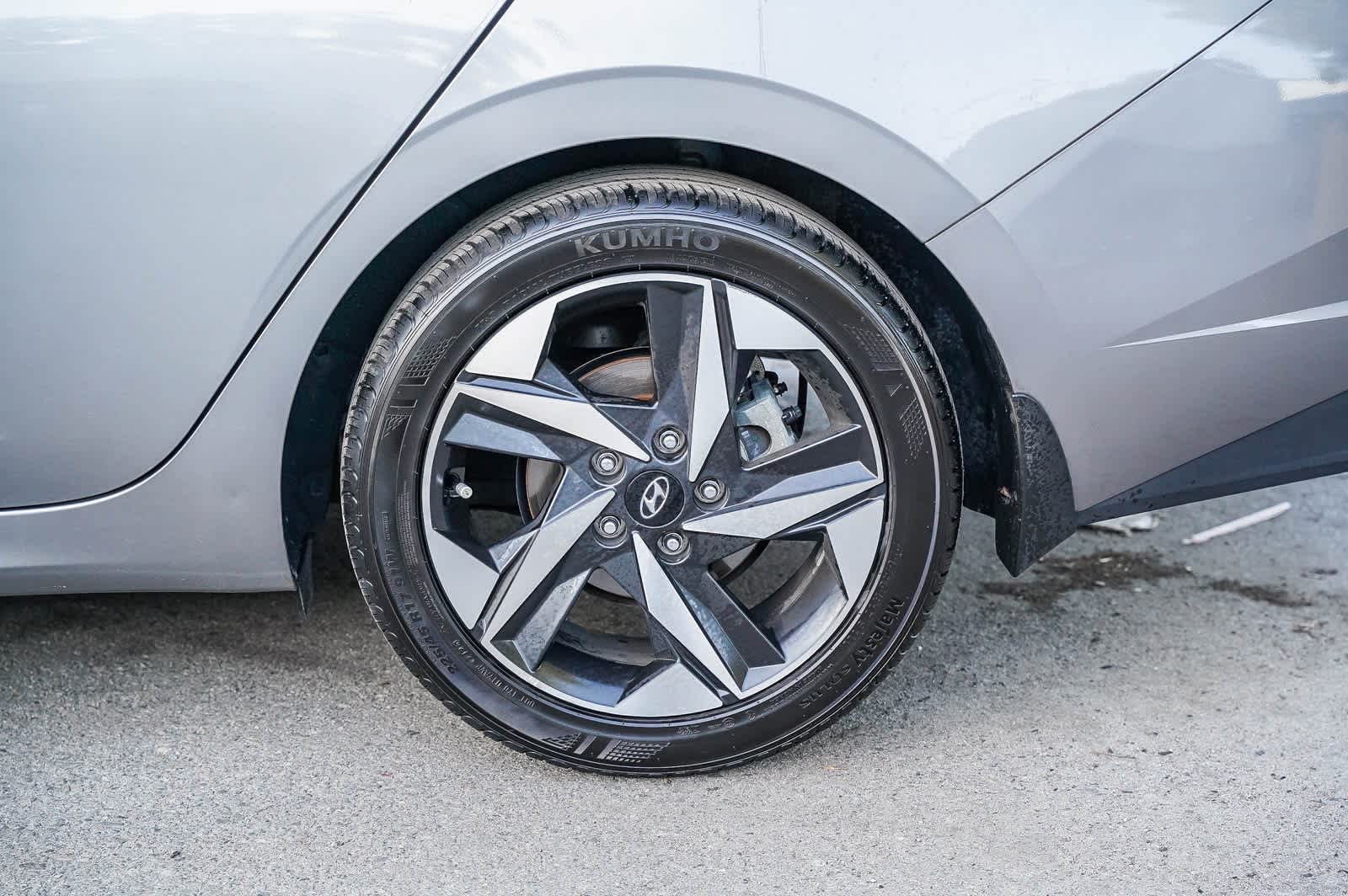 Thumbnail: 2023 Hyundai Elantra - 5