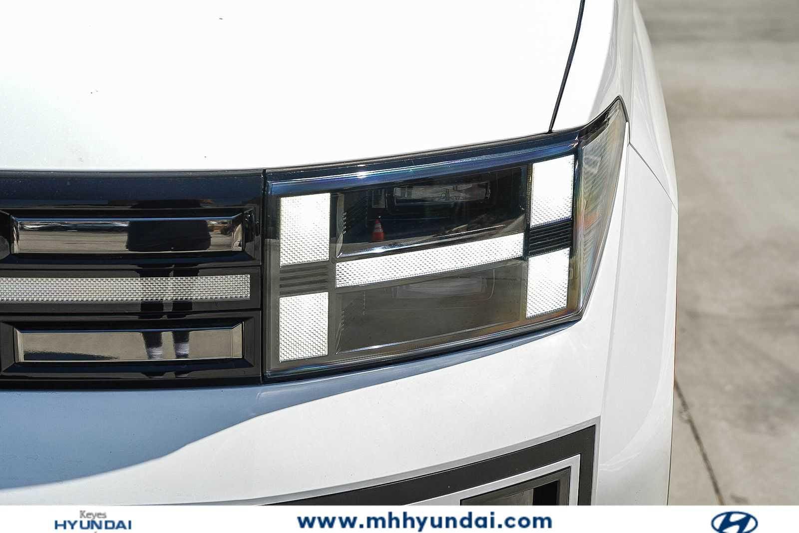 Thumbnail: 2026 Hyundai Santa Fe - 8