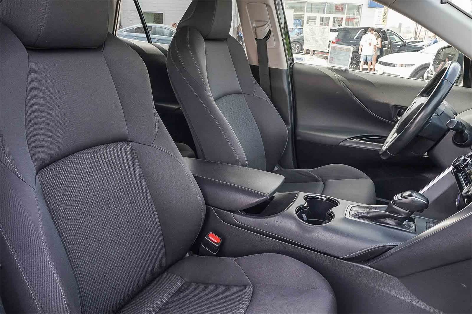 Thumbnail: 2021 Toyota Venza - 24