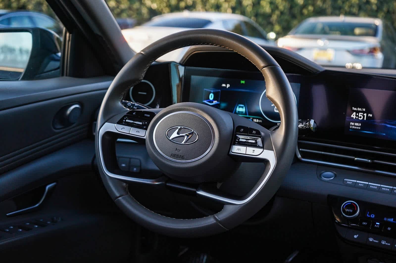 Thumbnail: 2023 Hyundai Elantra - 15