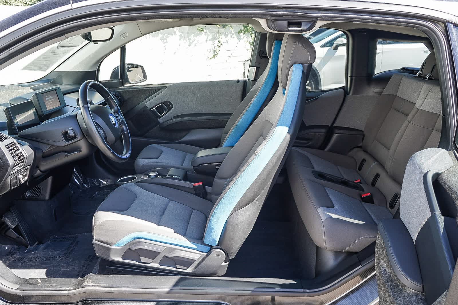 Thumbnail: 2019 BMW i3 - 17