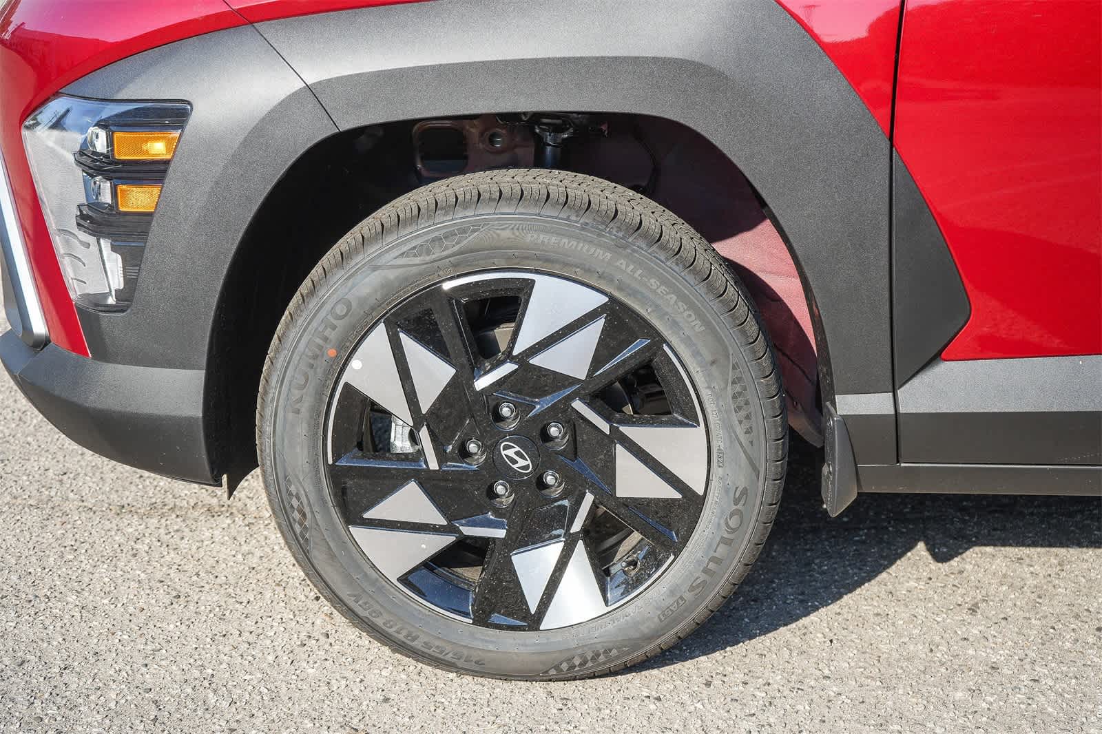 2025 Hyundai Kona SEL 13