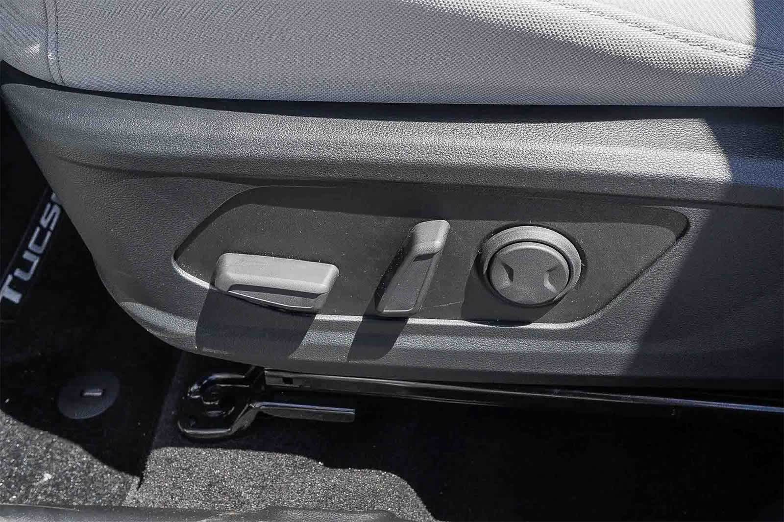 Thumbnail: 2025 Hyundai Tucson - 18