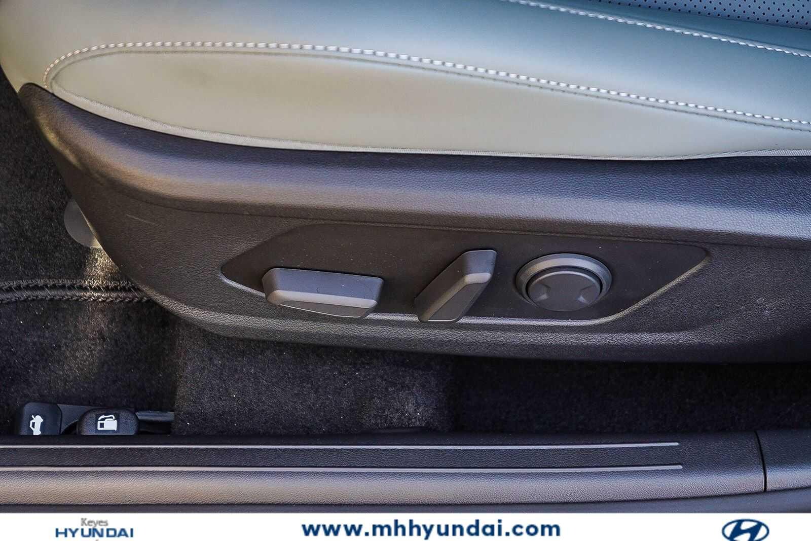 Thumbnail: 2025 Hyundai Elantra - 26