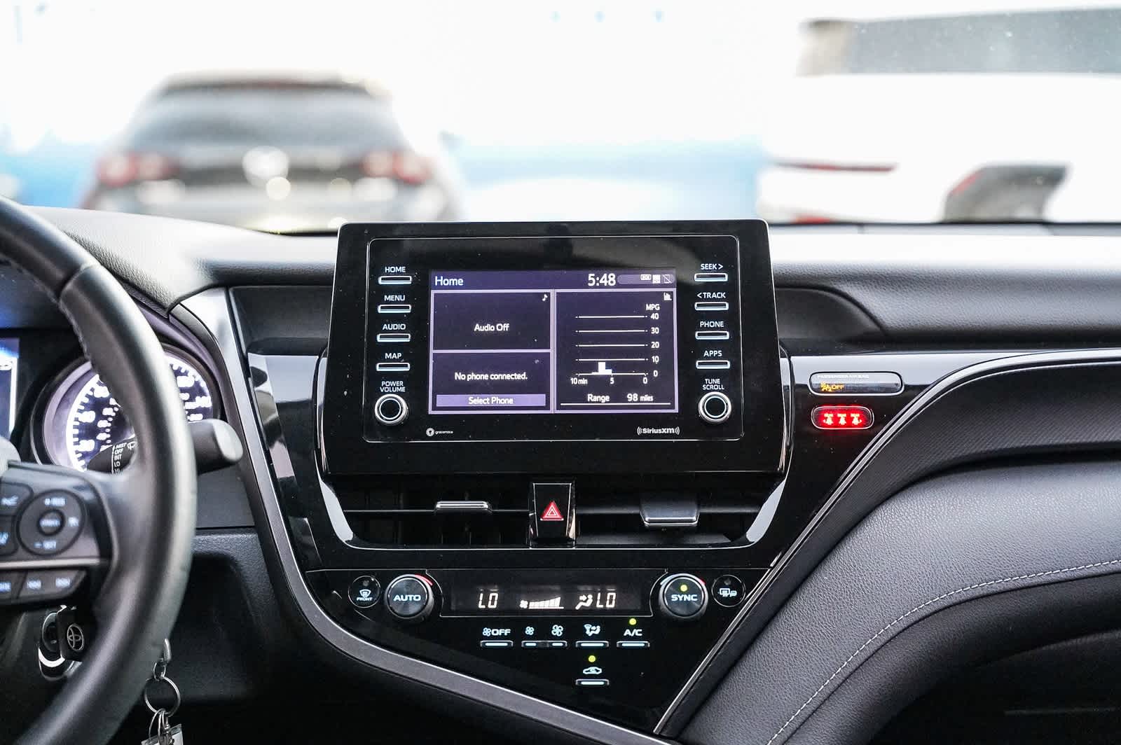 Thumbnail: 2022 Toyota Camry - 13