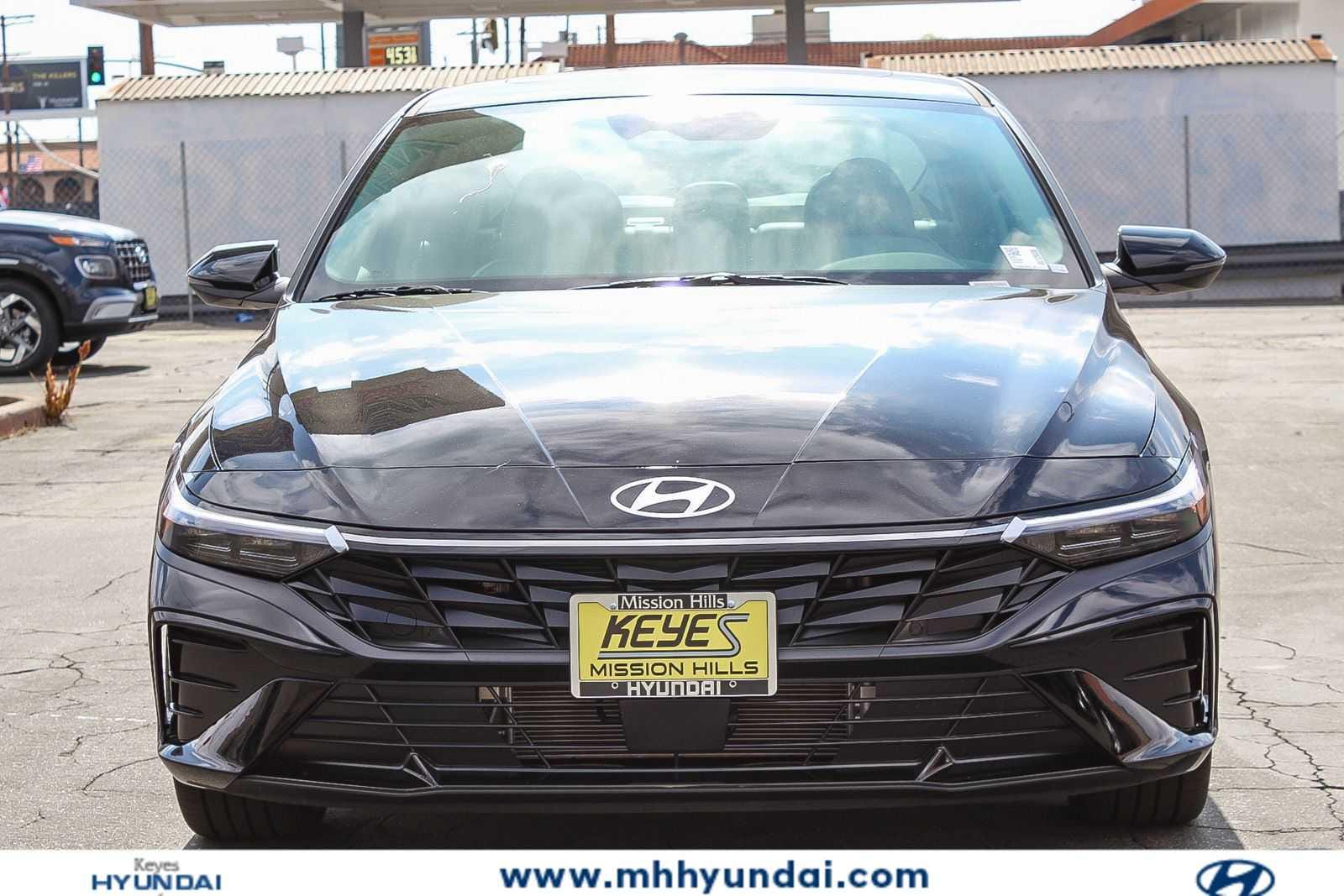 Thumbnail: 2025 Hyundai Elantra - 2
