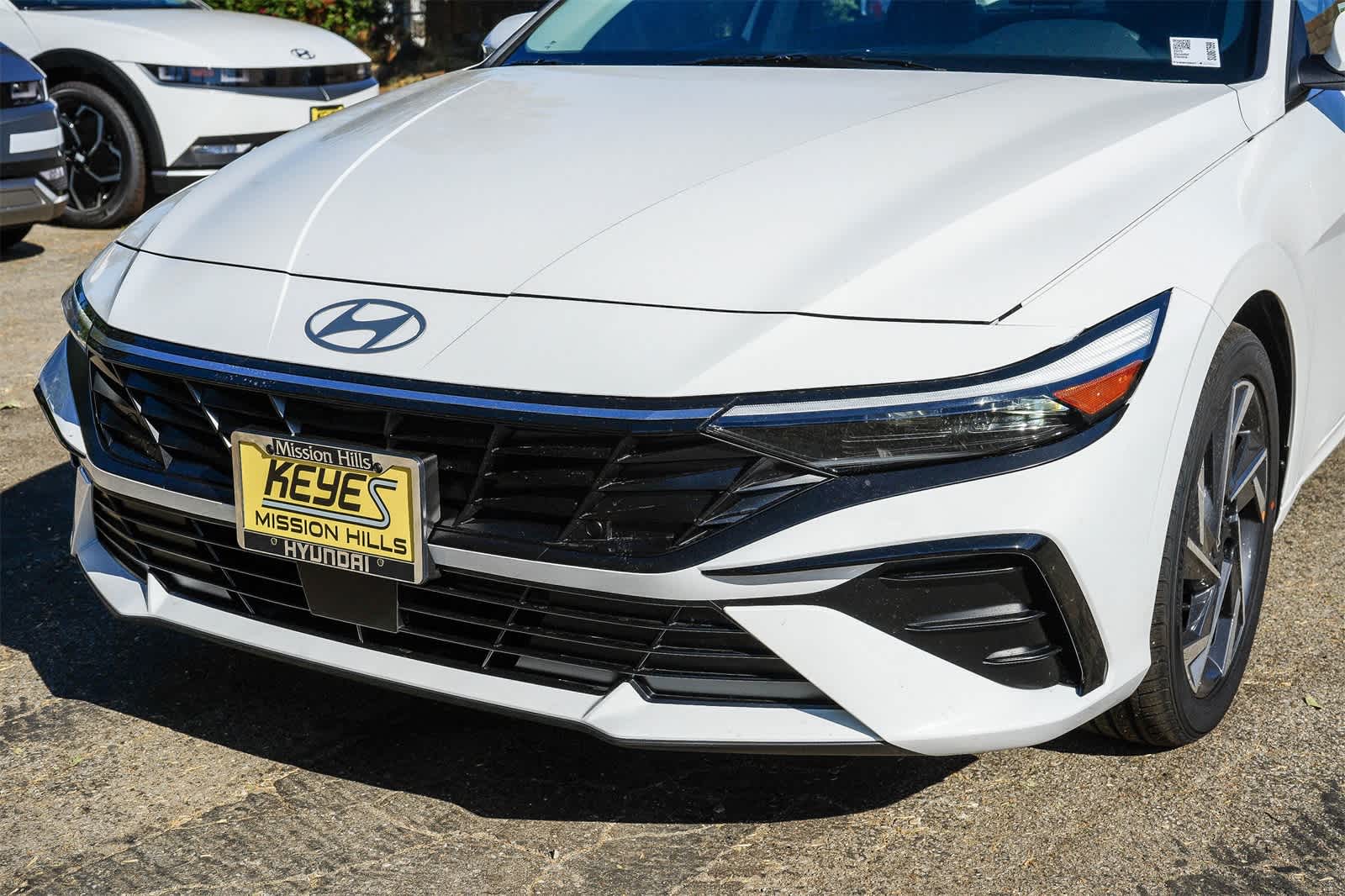 Thumbnail: 2025 Hyundai Elantra - 8