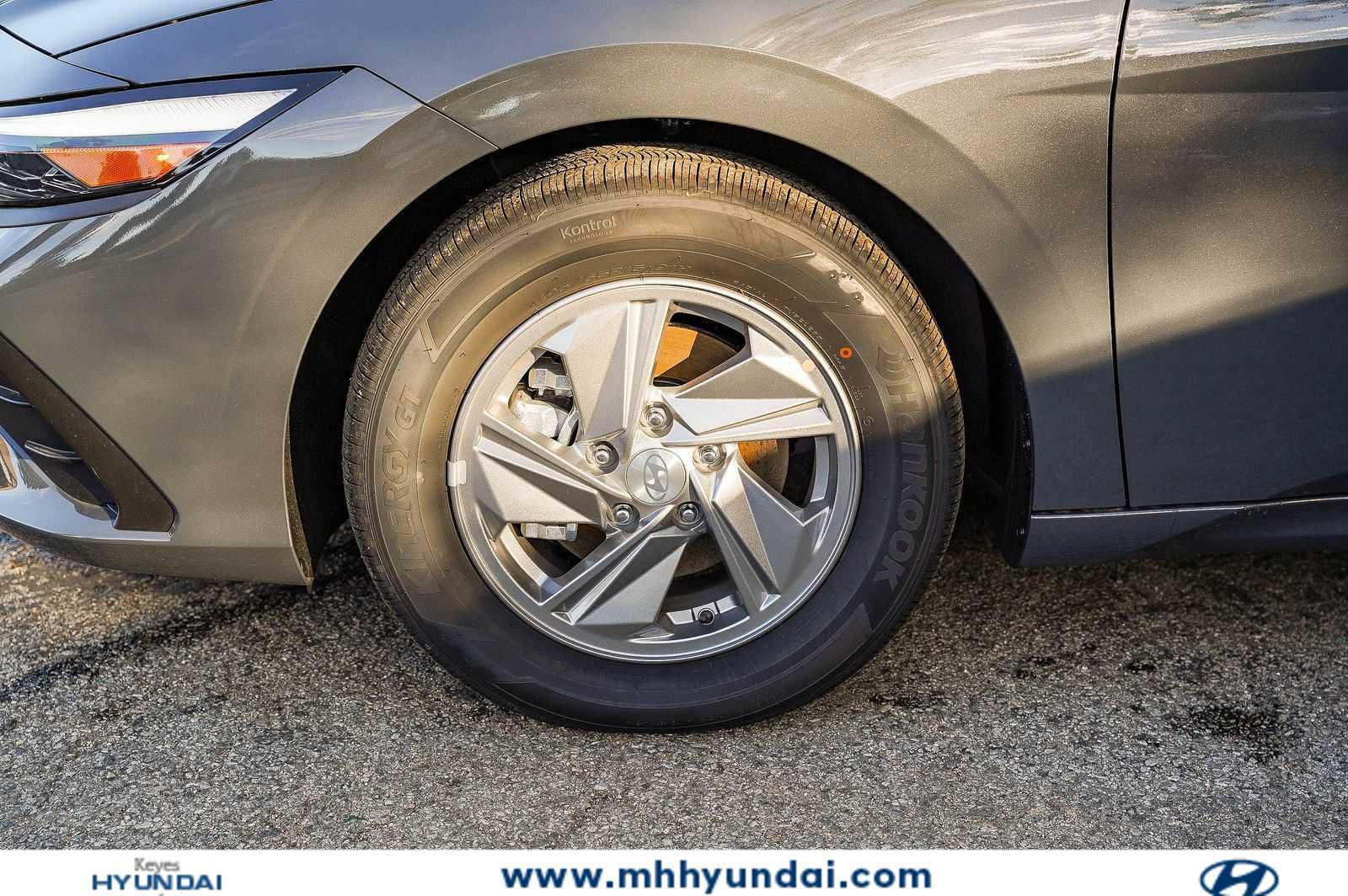 Thumbnail: 2026 Hyundai Elantra - 6
