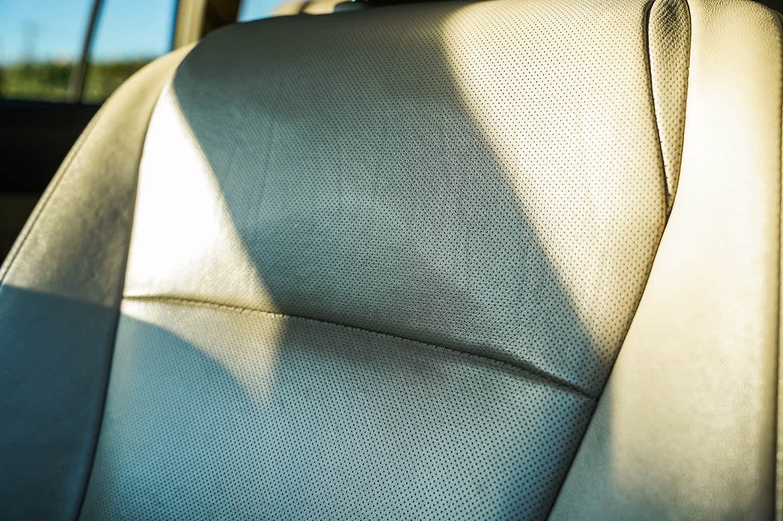 Thumbnail: 2013 Toyota Highlander - 25