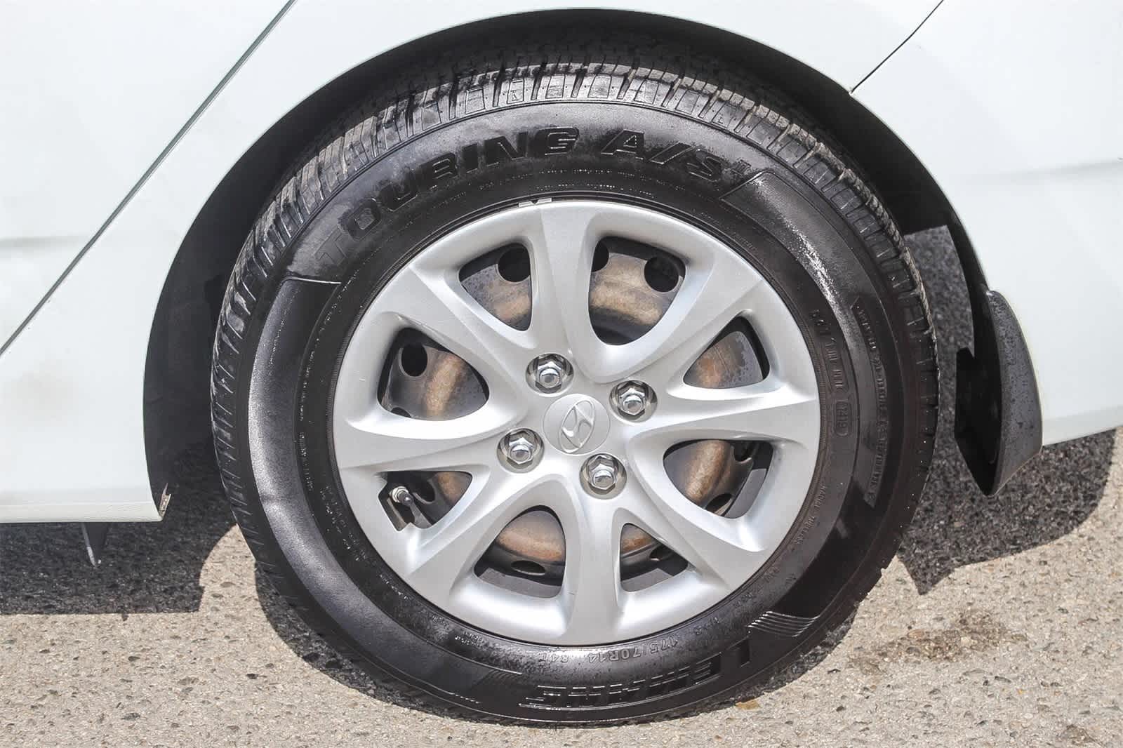 2014 Hyundai Accent GS 8