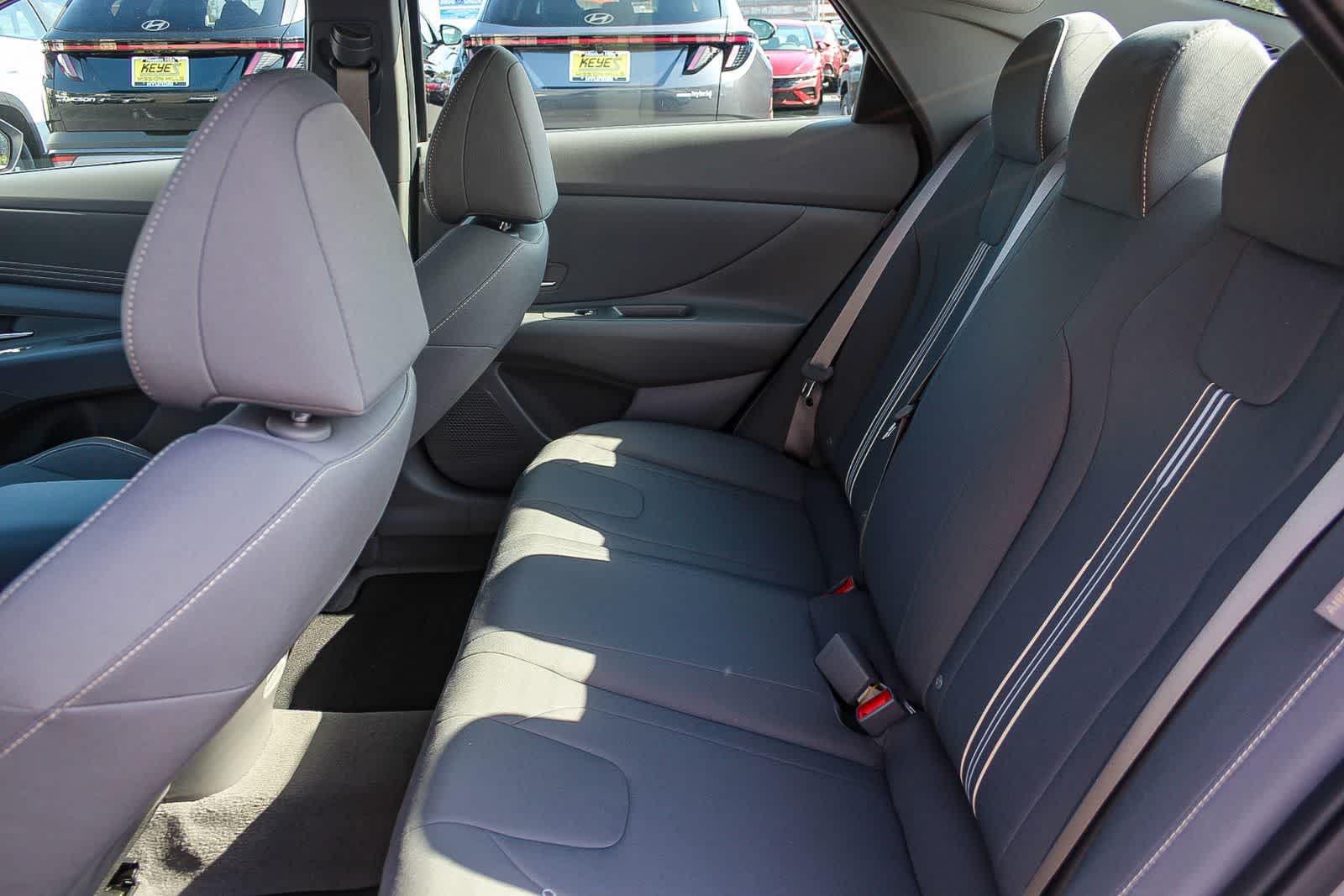 Thumbnail: 2025 Hyundai Elantra - 12