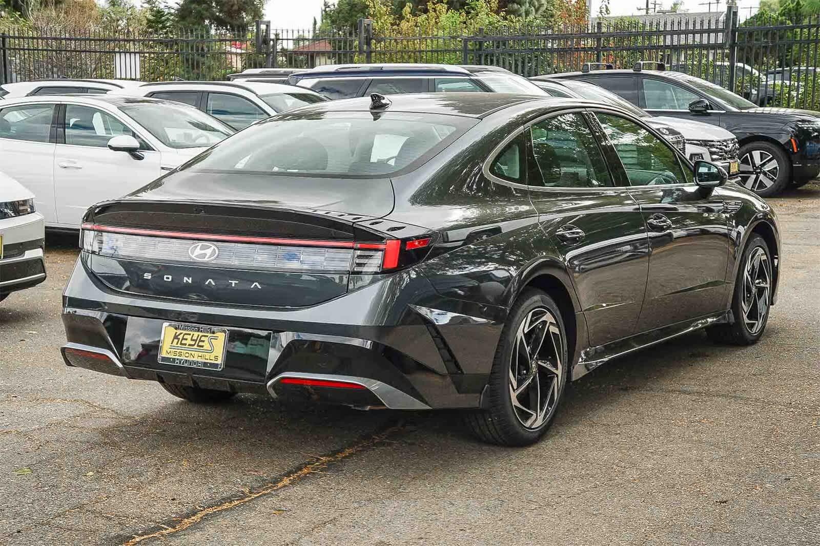 Thumbnail: 2026 Hyundai Sonata - 4