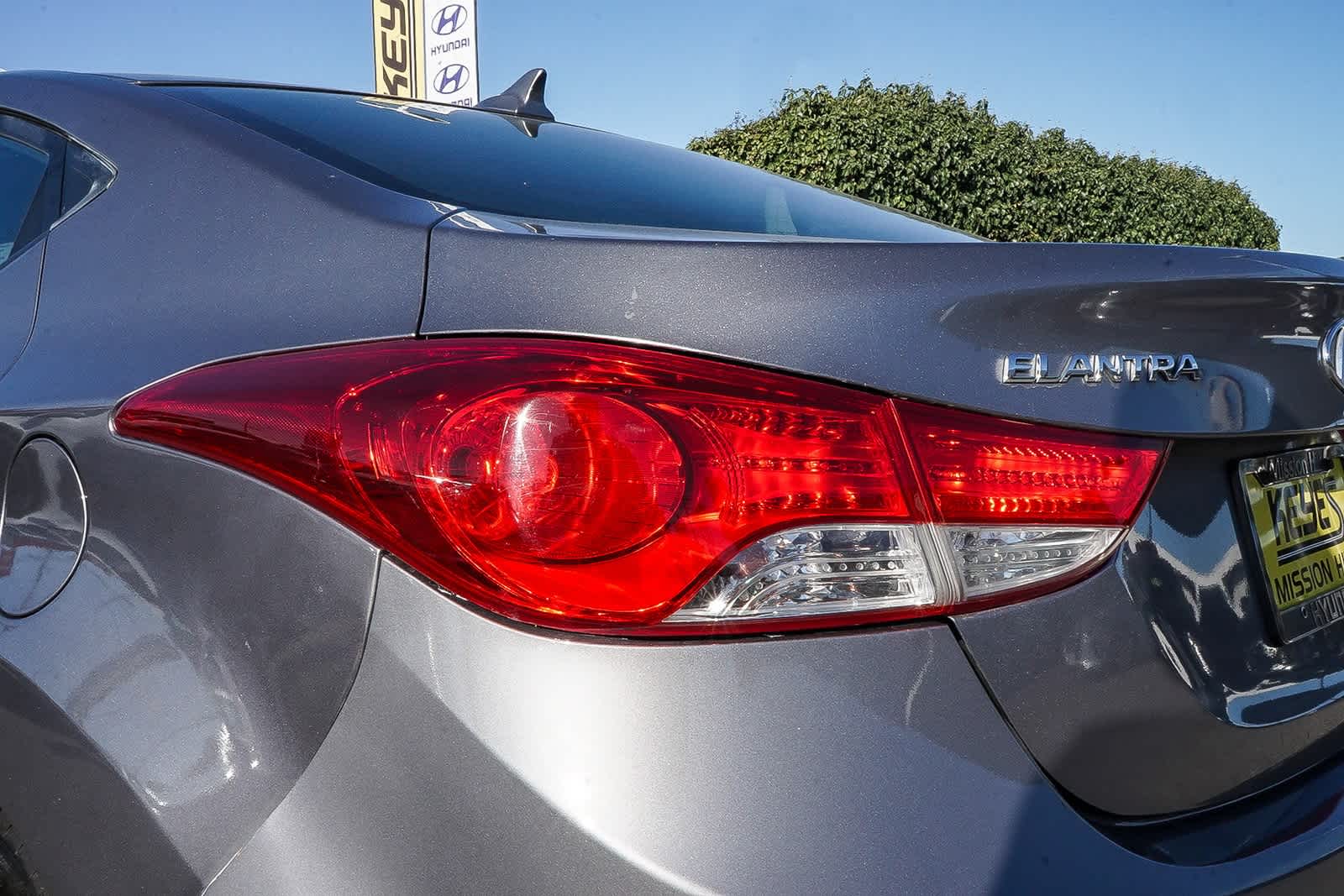 Thumbnail: 2012 Hyundai Elantra - 9