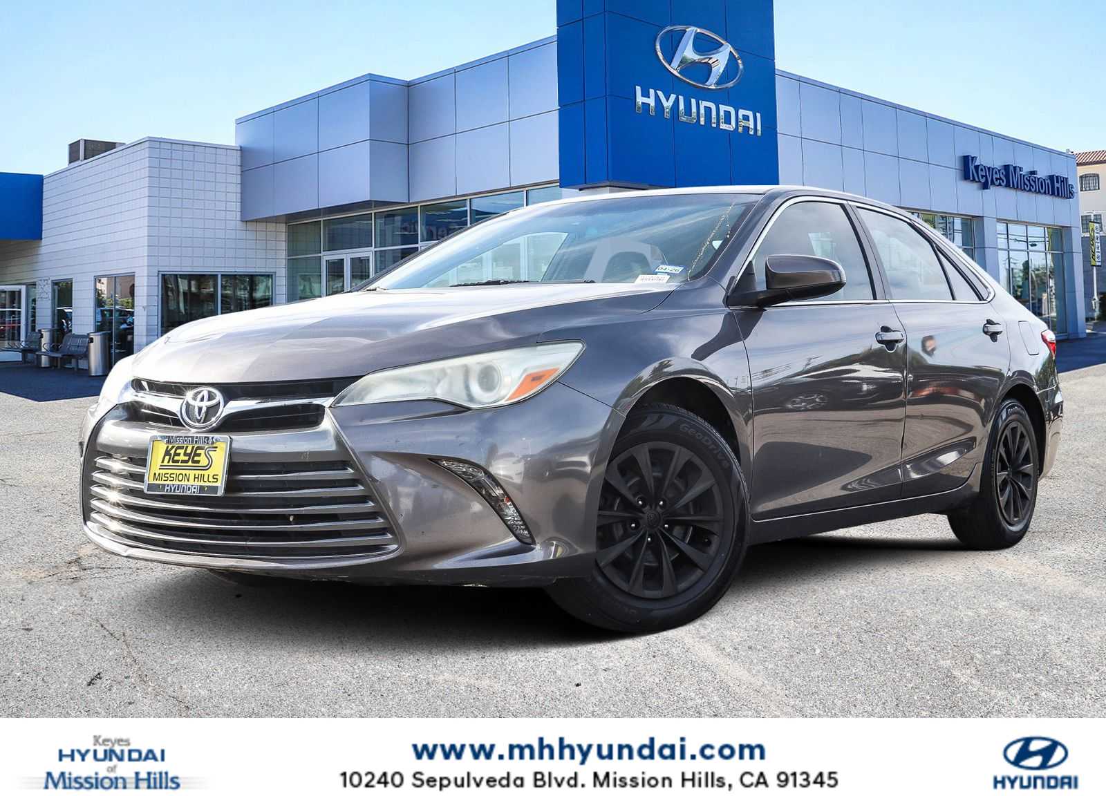 2017 Toyota Camry LE -
                  Mission Hills, CA