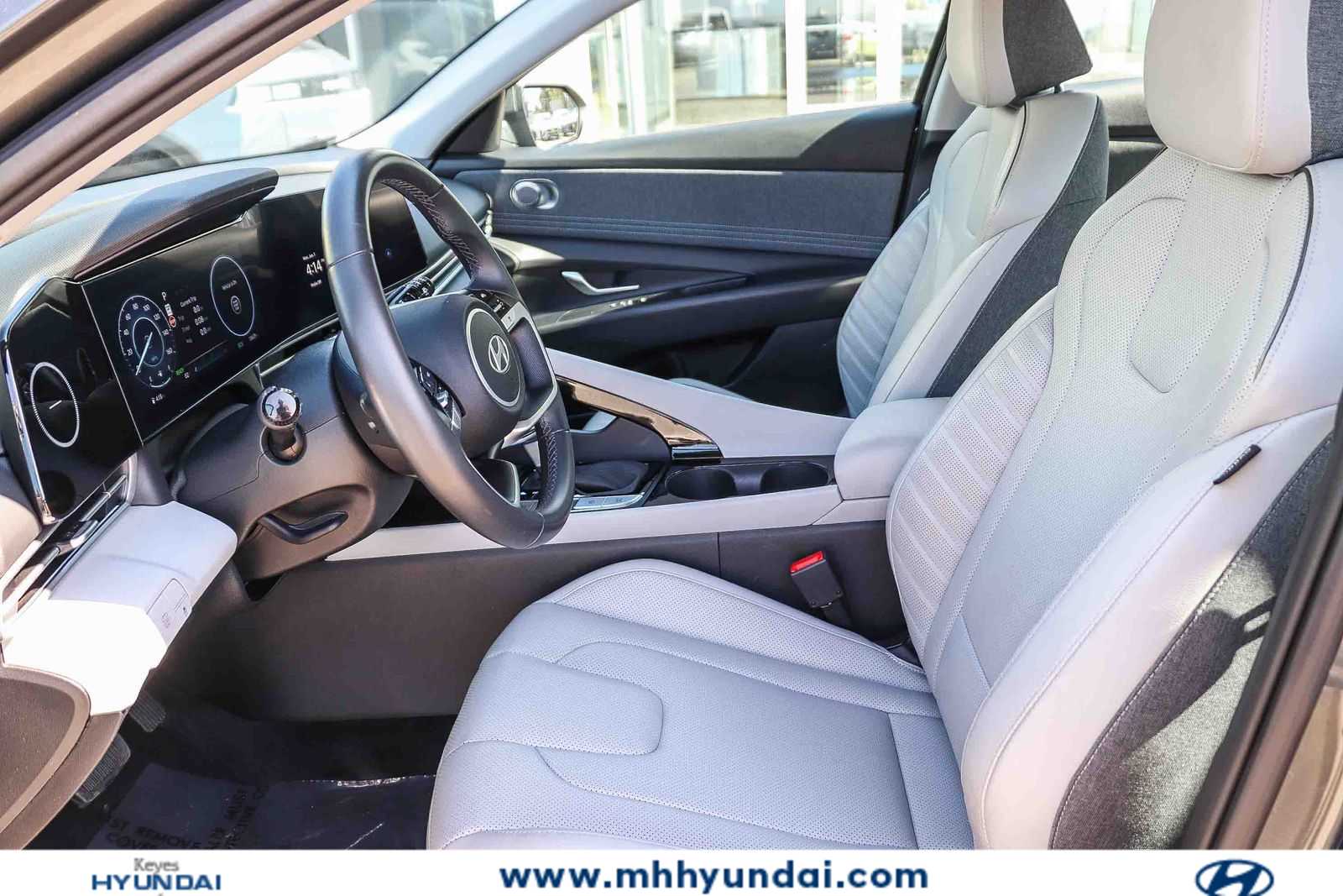Thumbnail: 2025 Hyundai Elantra - 16