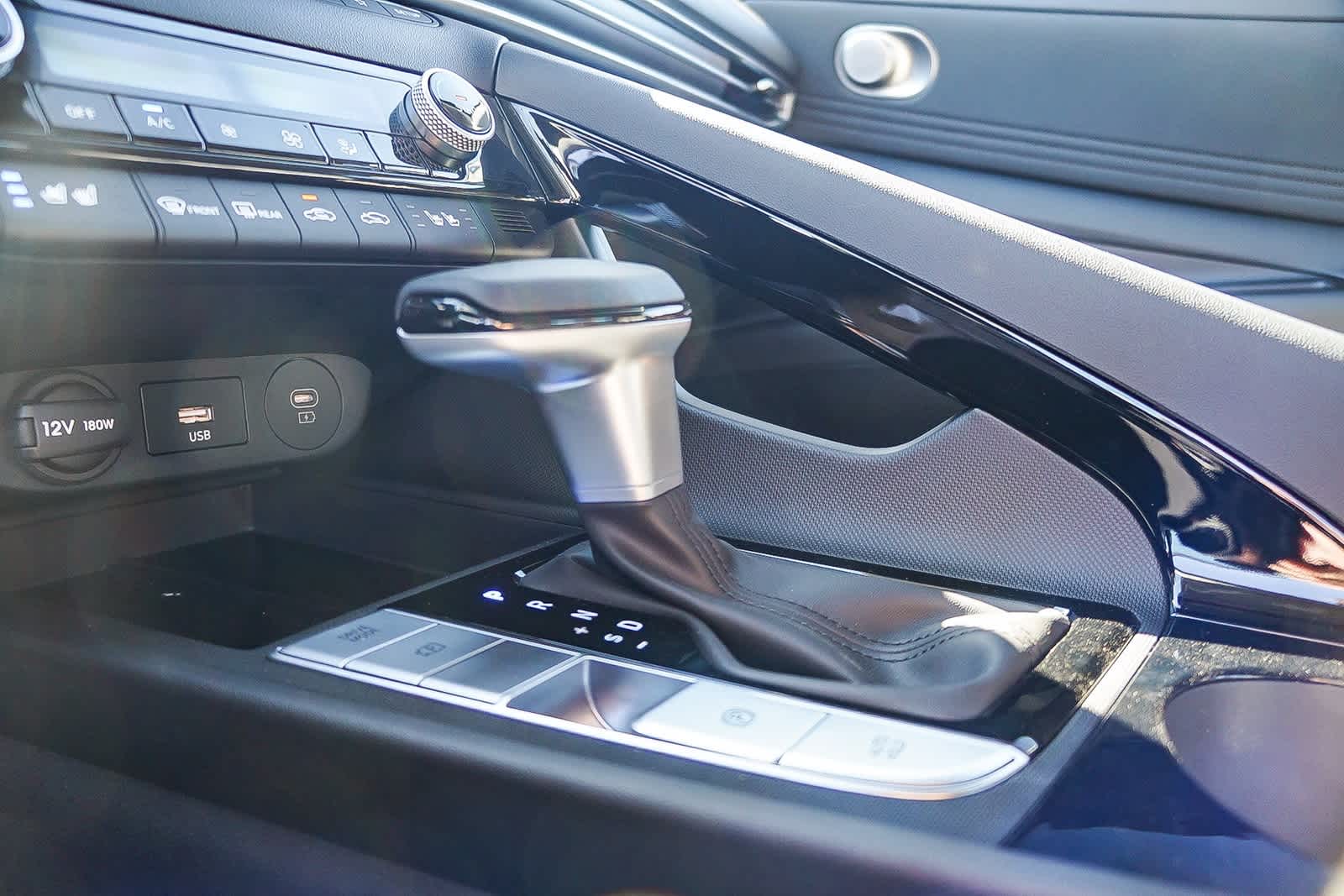 Thumbnail: 2025 Hyundai Elantra - 26