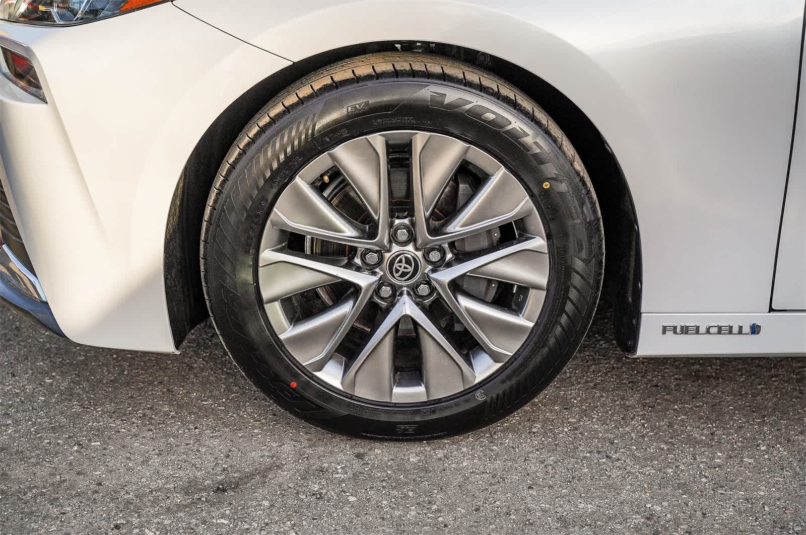 Thumbnail: 2023 Toyota Mirai - 6