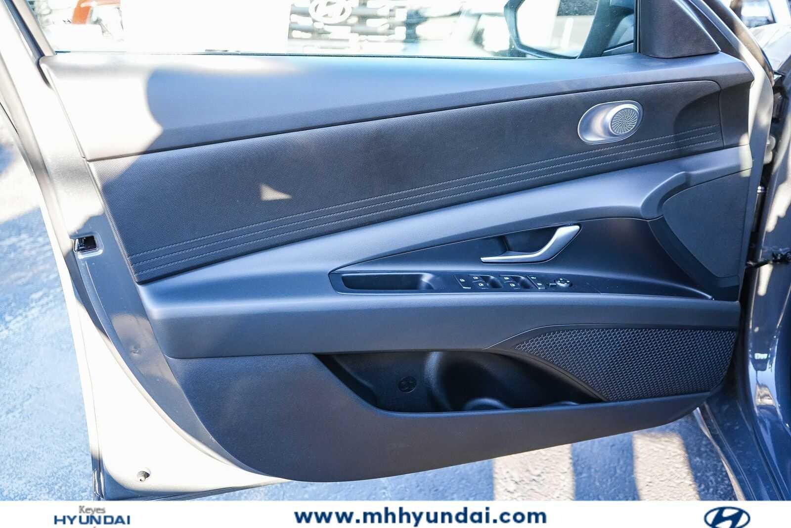 Thumbnail: 2026 Hyundai Elantra - 24