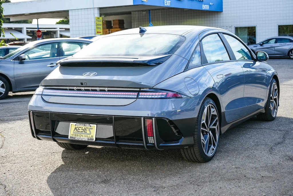 New 2025 Hyundai IONIQ 6 SEL Sedan
