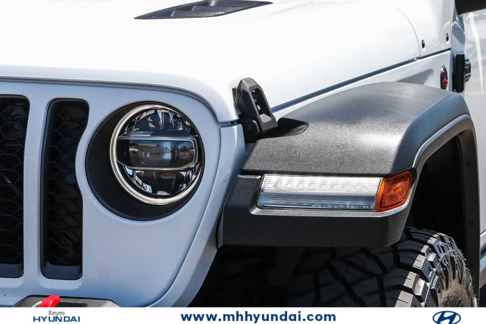 Thumbnail: 2020 Jeep Gladiator - 7