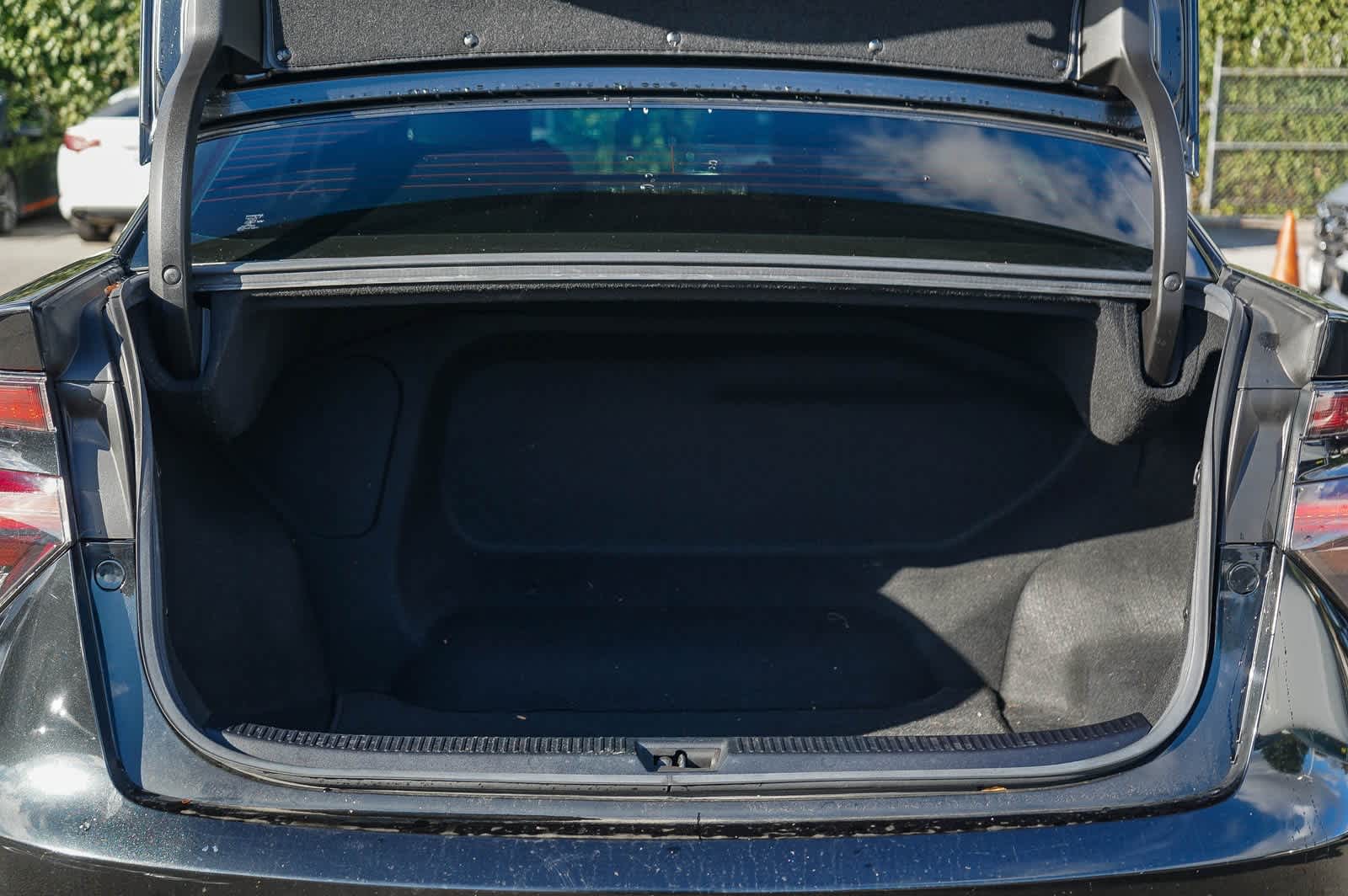 Thumbnail: 2017 Toyota Mirai - 26