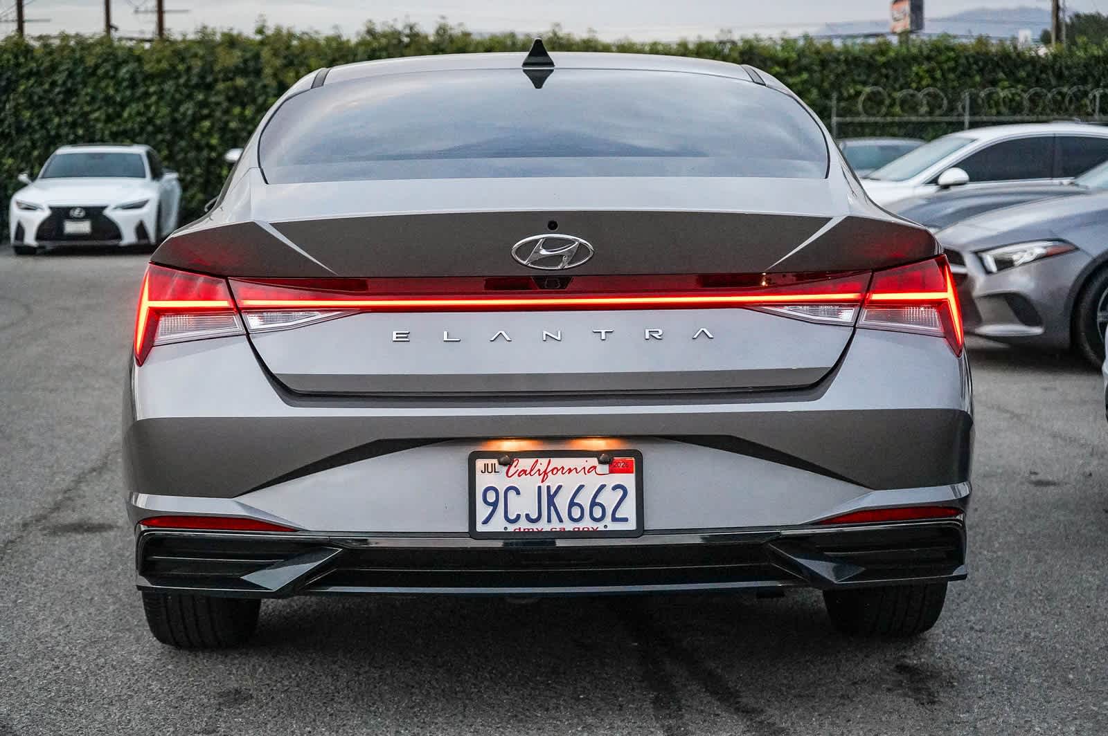 Thumbnail: 2022 Hyundai Elantra - 7