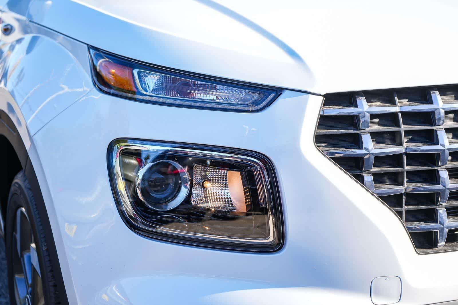 Thumbnail: 2026 Hyundai Venue - 4