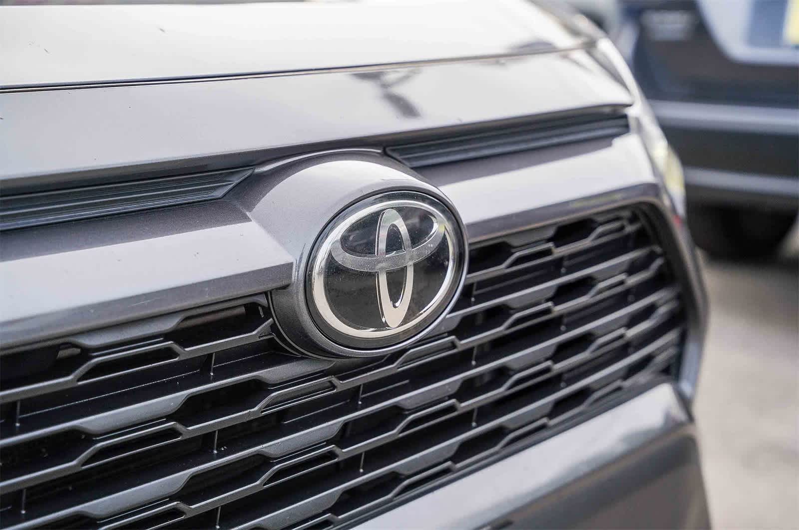 Thumbnail: 2023 Toyota RAV4 - 5